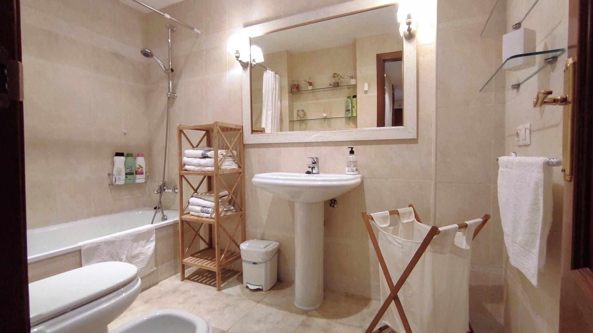 Appartement Rías Baixas en Ribeira piso céntrico con parking y wifi Extérieur photo